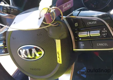 2019 Kia Forte S z USA, uszkodzony, nr VIN 3KPF34AD4KE069701